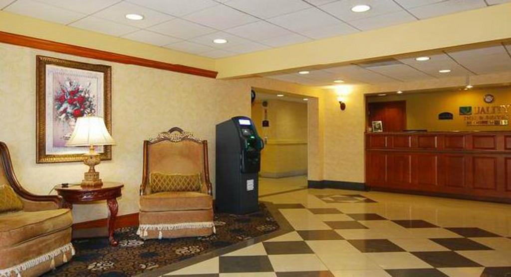 Quality Inn&Suites Bensalem Exterior foto